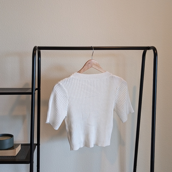Ribbed Cropped Short Sleeve Knit Cardigan - Picture 2 of 3